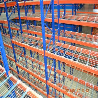 Lắp đặt kho lưu trữ giá treo sàn bọc thép tùy chỉnh