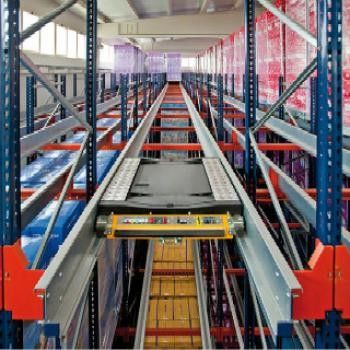Cung cấp không gian tiết kiệm không gian cho kho